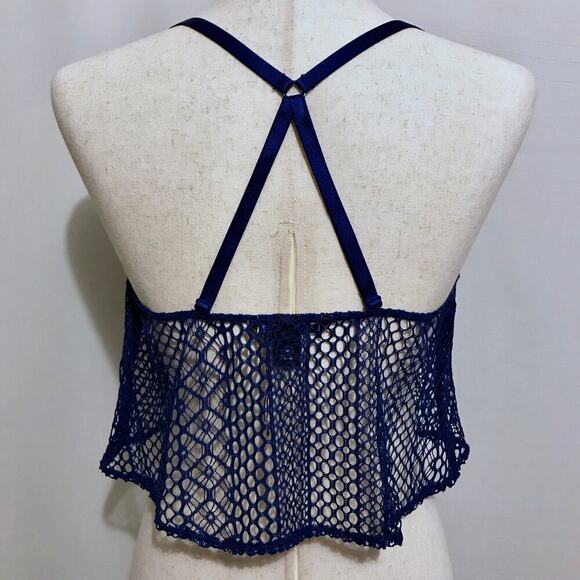 Victoria's Secret NWT Crochet Blue Cropped Top Women S - Picture 5 of 7